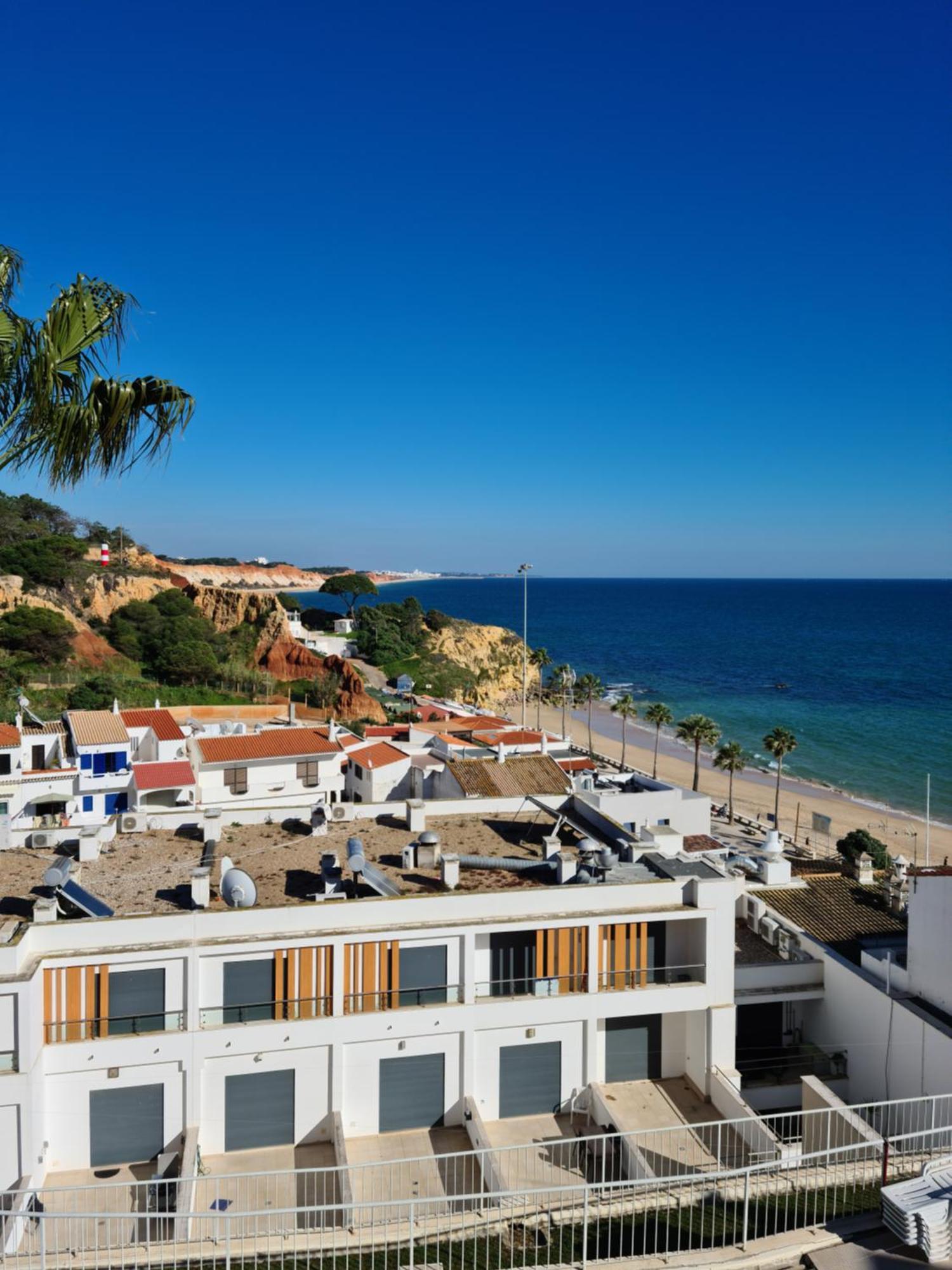 Apartamentos Cabrita Olhos de Agua  Exterior photo