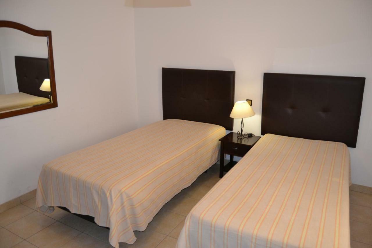 Apartamentos Cabrita Olhos de Agua  Exterior photo